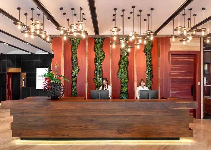 Mercure Surawong Hotel 4*