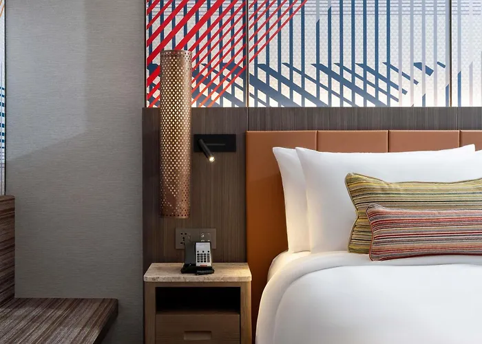 Mercure Surawong